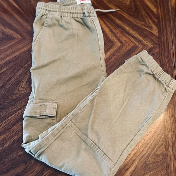 Levi's Other - Boys Levi's Tan Cargo Pants